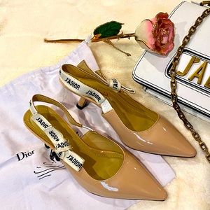 size 6 Dior shoes with small hell